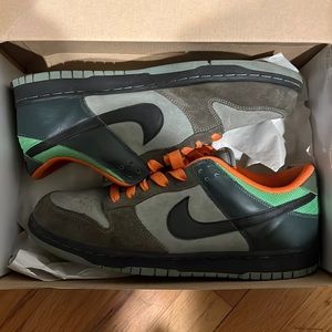 Nike dunk low cl “adventure park” sz 11 - great condition!